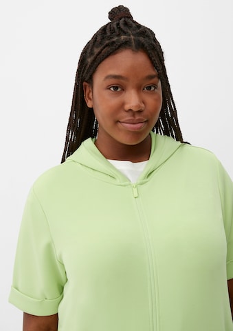 TRIANGLE Zip-Up Hoodie in Green