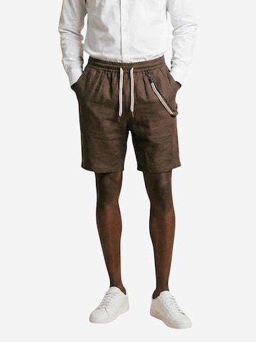 regular Pantaloni sportivi 'FJ3269-S26' di Gianni Lupo in marrone: frontale
