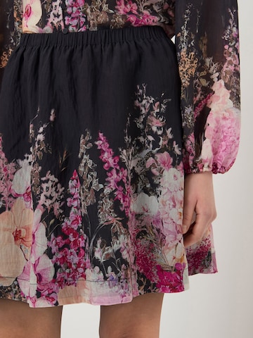 Jupe 'YASRommantica' YAS en noir