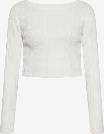 NAEMI Blouse in White: front