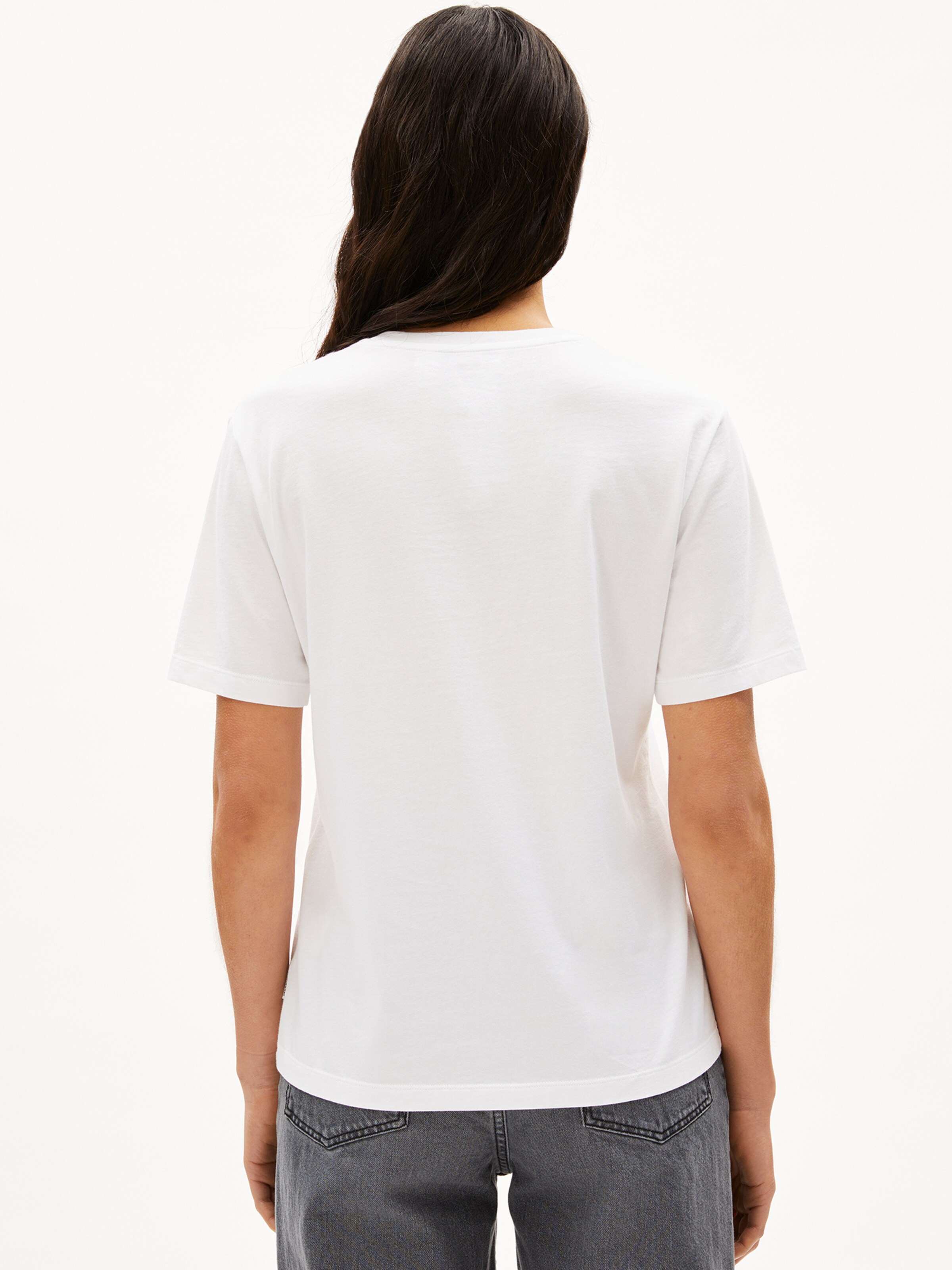 Maglietta di ARMEDANGELS in bianco