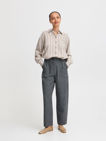 Loosefit Pantalon 'Etona' b.young en gris : devant