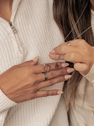 Hey Happiness Ketting 'Connected Mother and Daughter Heart' in Zilver