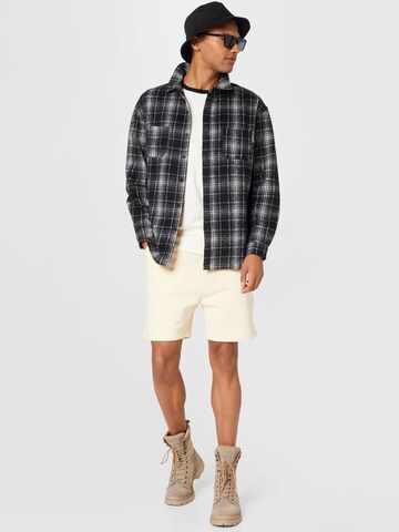 SikSilk Comfort fit Koszula w kolorze czarny