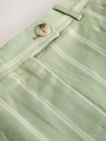 Next Loosefit Shorts in Grün