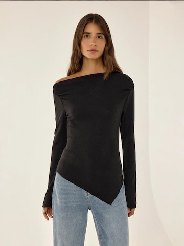 T-shirt Hiccup en noir : devant