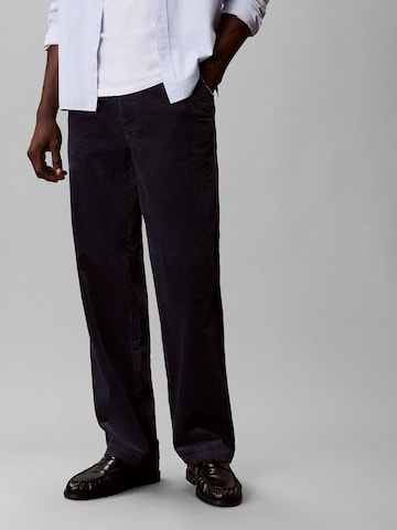 Calvin Klein Jeans Regular Chino '90s' in Blauw: voorkant