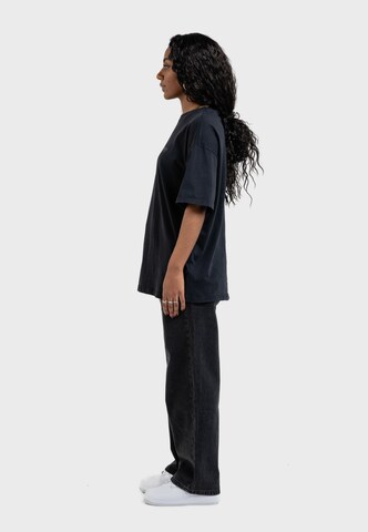 Oldskull Shirt 'Peach Dyed Basic Oldskull' in Black