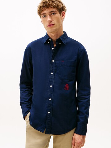 TOMMY HILFIGER Regular Fit Hemd in Blau: Vorderseite