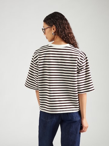 Tricou 'Emrys' de la mbym pe maro