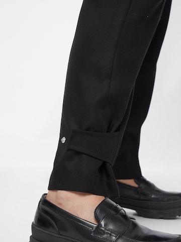 regular Pantaloni con piega frontale 'Citrienne' di Samsøe Samsøe in nero