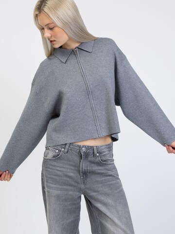 BROKE + SCHÖN Knit Cardigan in Grey