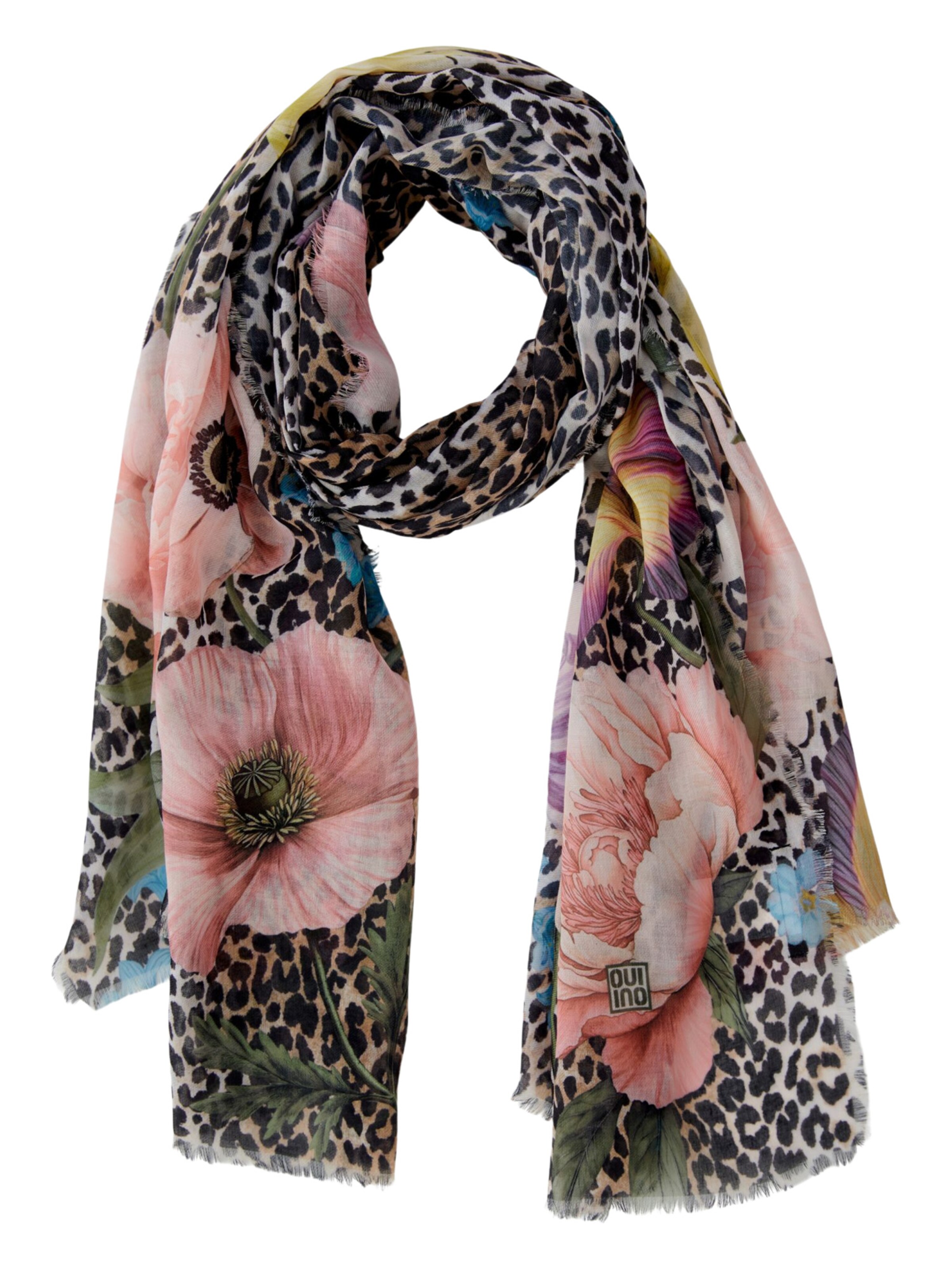 OUI Scarf in Black: front