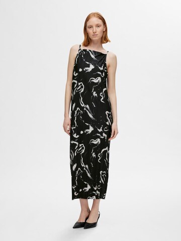 SELECTED FEMME Summer dress 'SLFRYA ELLIE' in Black: front
