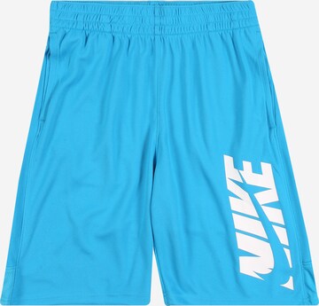 Nike Sportswear Shorts in Blau: front