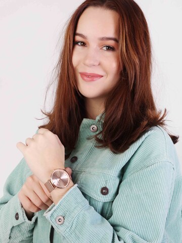 Montre à affichage analogique Lucardi en rose : devant