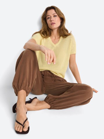 Rich & Royal Свитер в Желтый: спереди