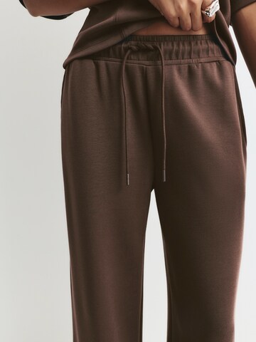Pull&Bear Wide leg Trousers in Brown