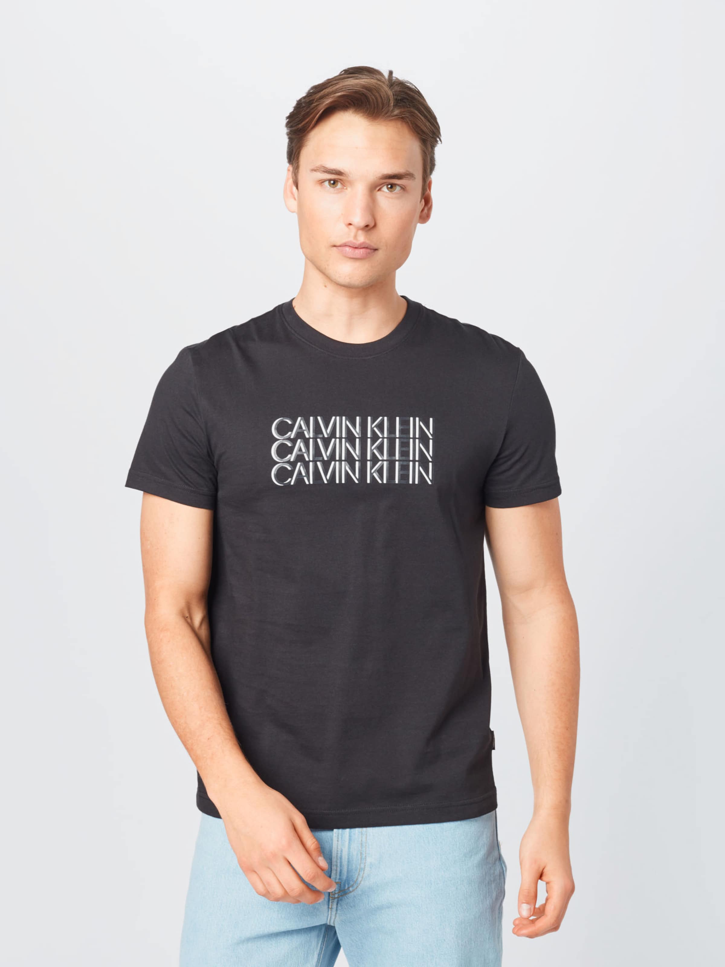 Men T-shirts | Calvin Klein Shirt in Black - BM22523
