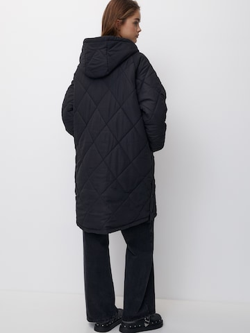 Pull&Bear Between-seasons coat in Black