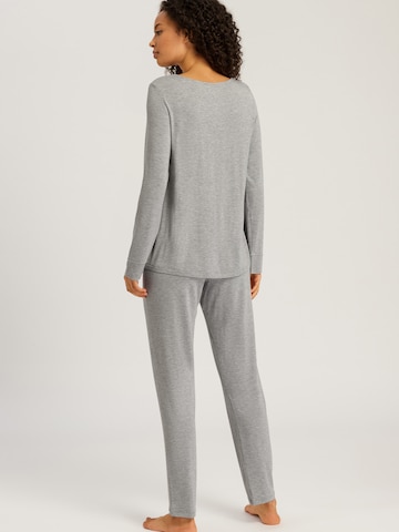 Hanro Pyjama 'Natural Elegance' in Grau