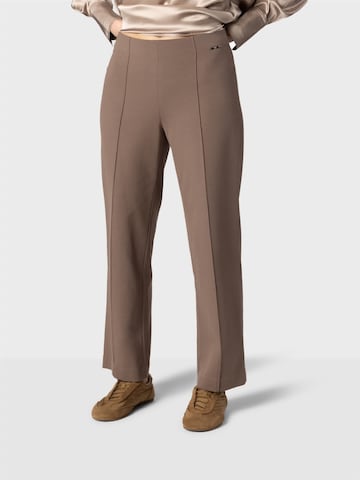 NAULOVER Regular Pleated Pants ' ' in Beige: front