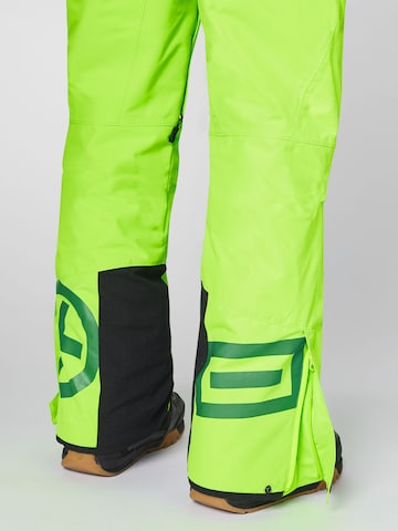 regular Pantaloni per outdoor 'Taos' di CHIEMSEE in verde