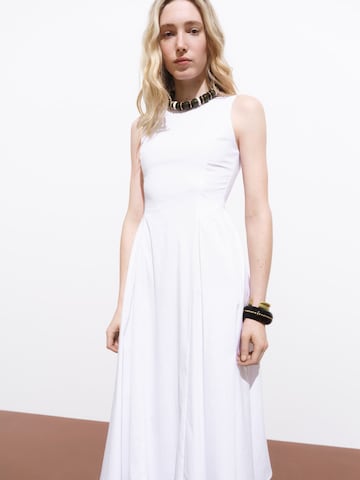 Robe MANGO en blanc