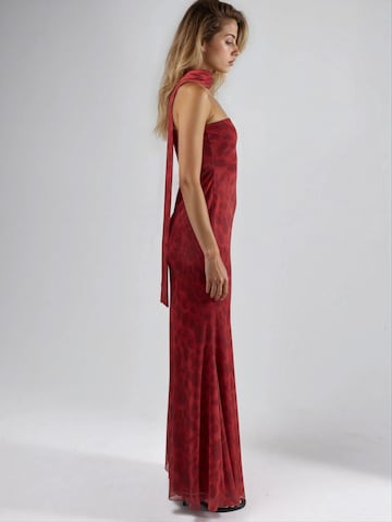 Hiccup Dress in Red