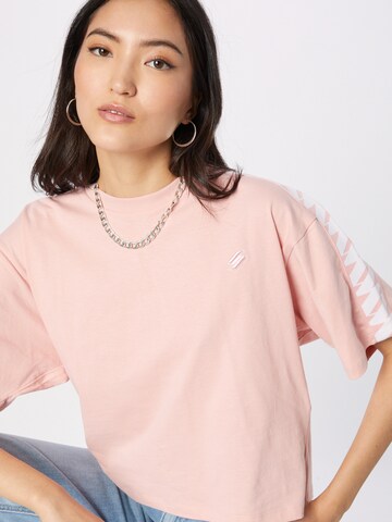 Superdry - Camiseta en rosa