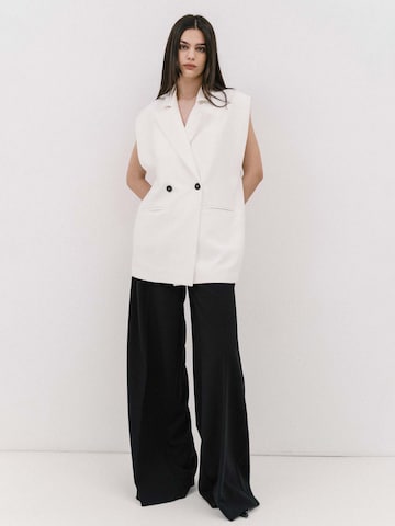 4TAILORS Liivi 'Spice It Up' värissä valkoinen