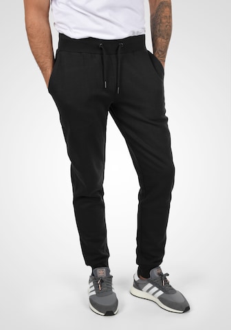 Effilé Pantalon 'Gallo' INDICODE JEANS en noir : devant