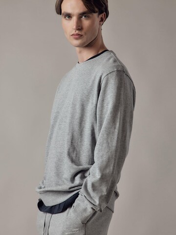 OWN Off With Nature Sweatshirt 'Felpa Felpata Girocollo' in Grijs