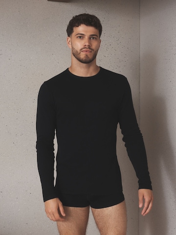 Base Layer Next en noir : devant
