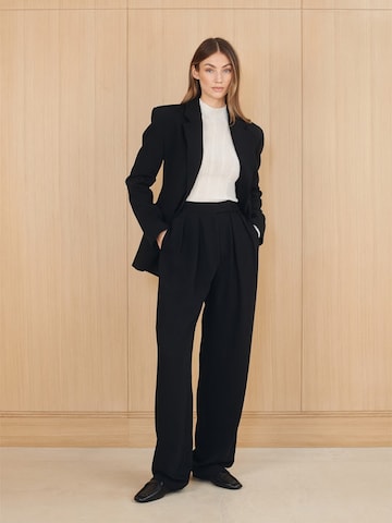 RÆRE by Lorena Rae Блейзер в Черный