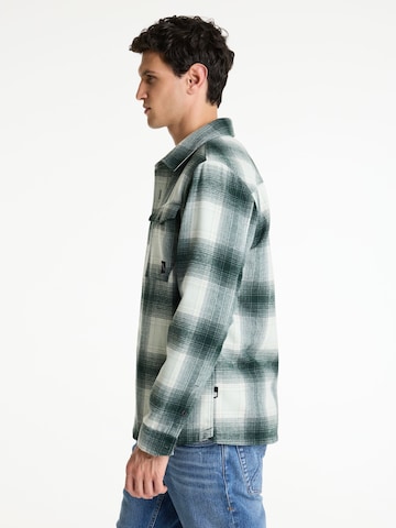 Coupe regular Chemise 'Stryke Bolt ' CHASIN' en vert