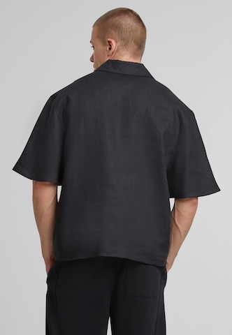 Pequs - Comfort Fit Camisa em preto