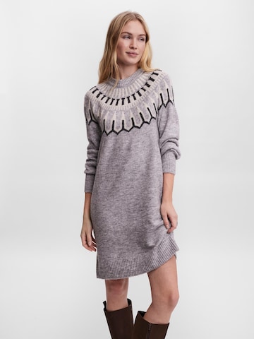VERO MODA Knitted dress 'Simone' in Grey: front