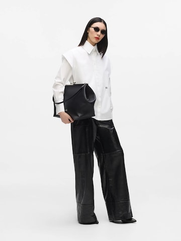 Karl Lagerfeld - Bolso de hombro 'K/Essential' en negro: frente