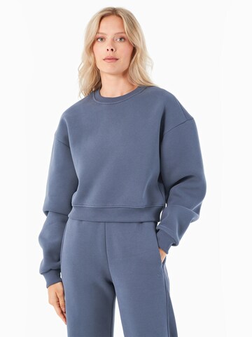 Organication Sweatshirt in Blau: Vorderseite