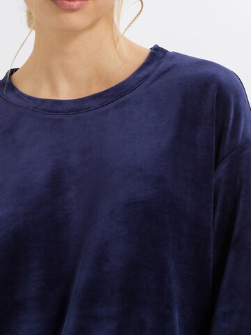 Hanro Shirt ' Favourites ' in Blauw