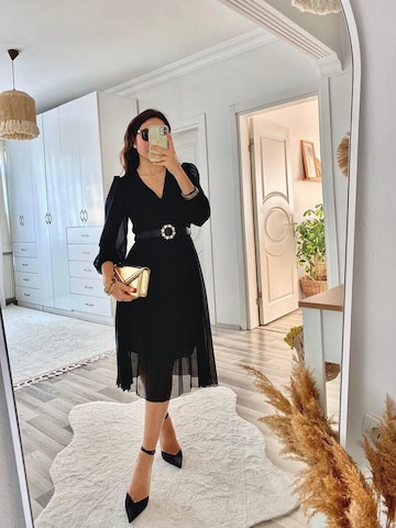 JANE's Kleid‌‌‌‌‌‌ in Schwarz