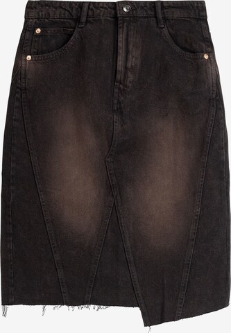 Bershka Skirt in Brown: front