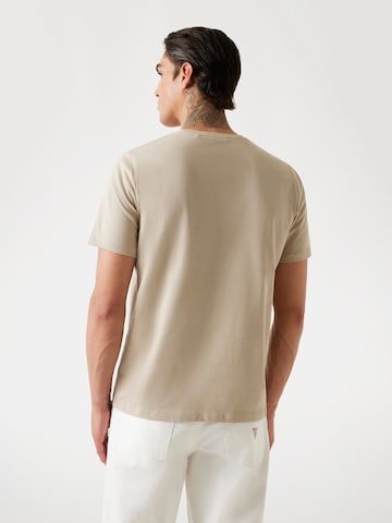 GUESS T-Shirt in Beige