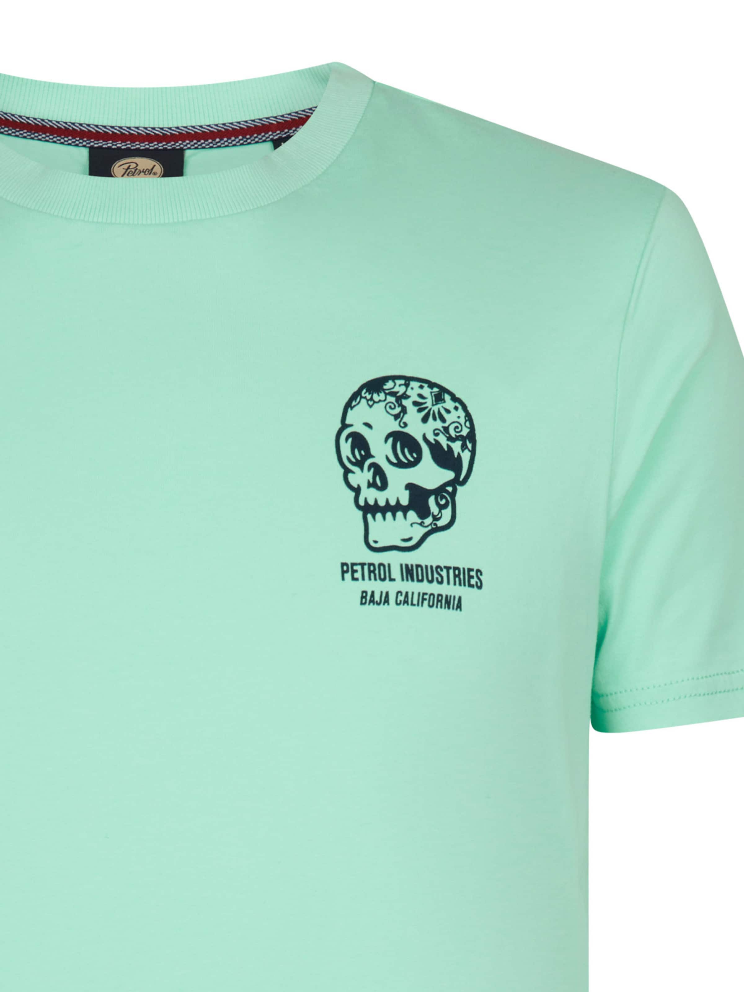 Petrol Industries T-shirt i grön