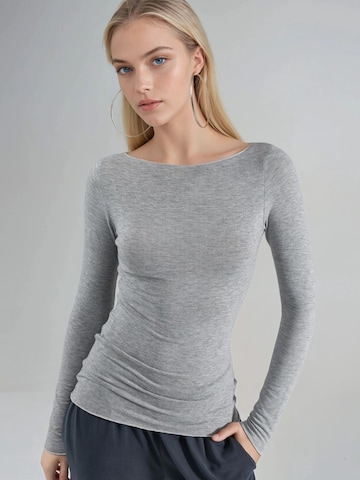 Camicia da donna di Busem in grigio: frontale