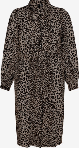 Vero Moda Curve - Vestidos camiseiros 'Kittie' em cinzento: frente