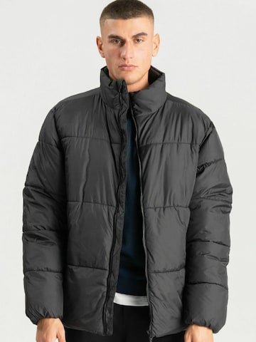 Giacca di mezza stagione ' Puffer Jacket ' di TEESHOPPEN in nero