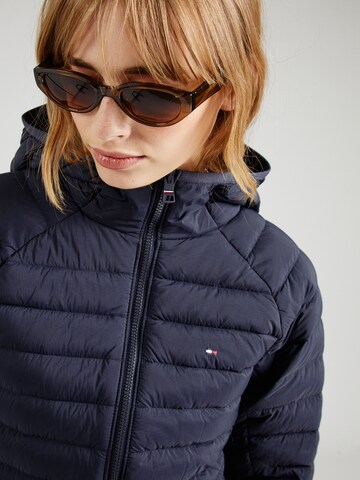 TOMMY HILFIGER Jacke in Blau