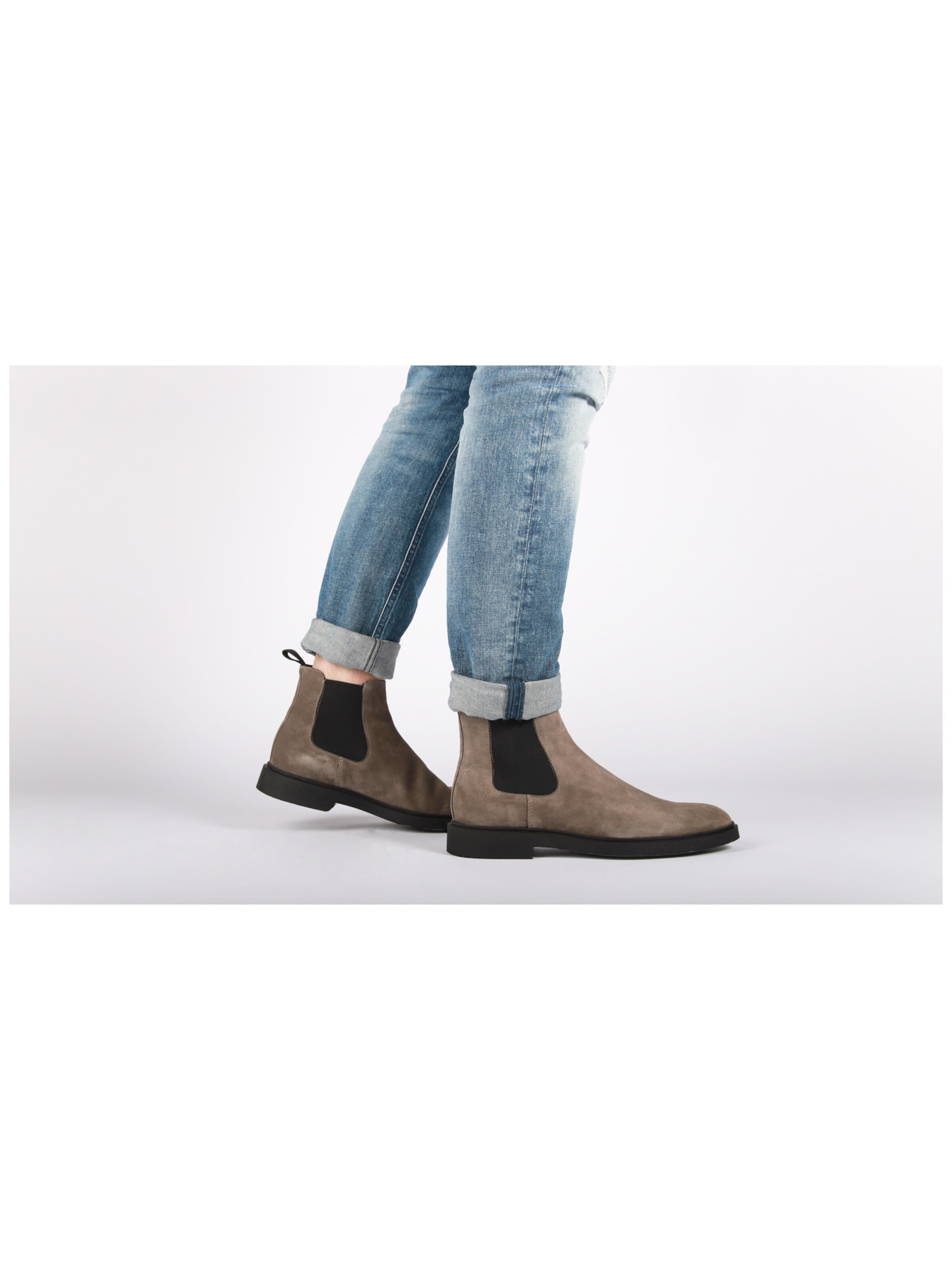 Boots chelsea 'OWEN' di BLACKSTONE in grigio